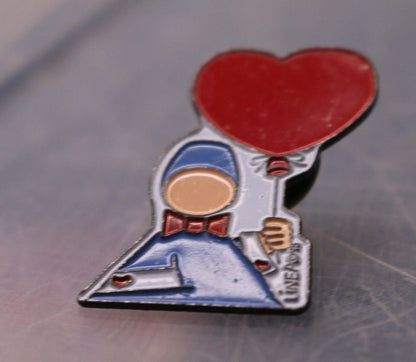 Small Pin Collectible Linea 1998 98 Pins Vintage Rare Cute Cartoon Vtg Heart Boy