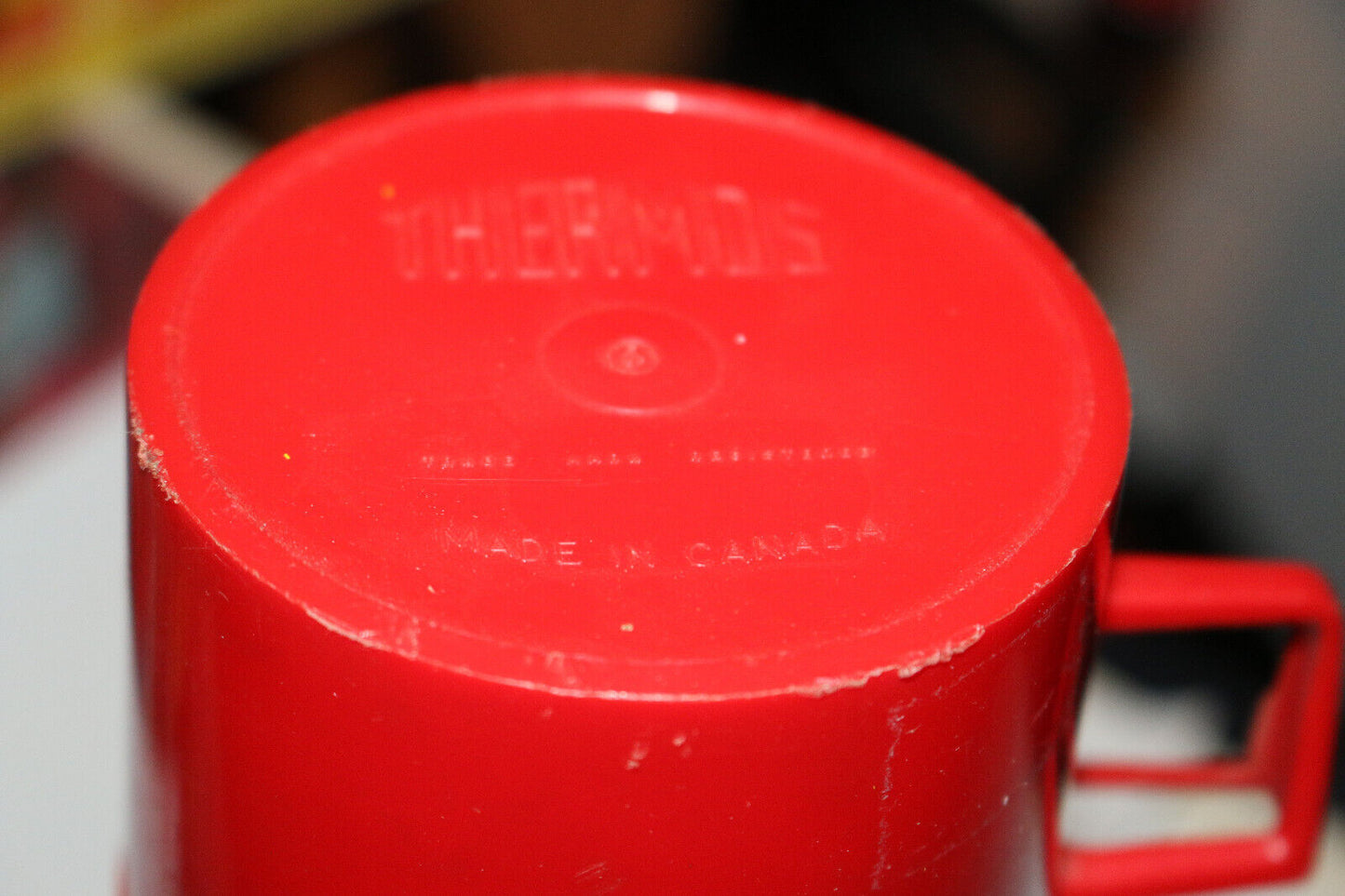 Vintage Canada Thermos Safari Set Commemorative Coat Of Arms Glass & Tin Metal
