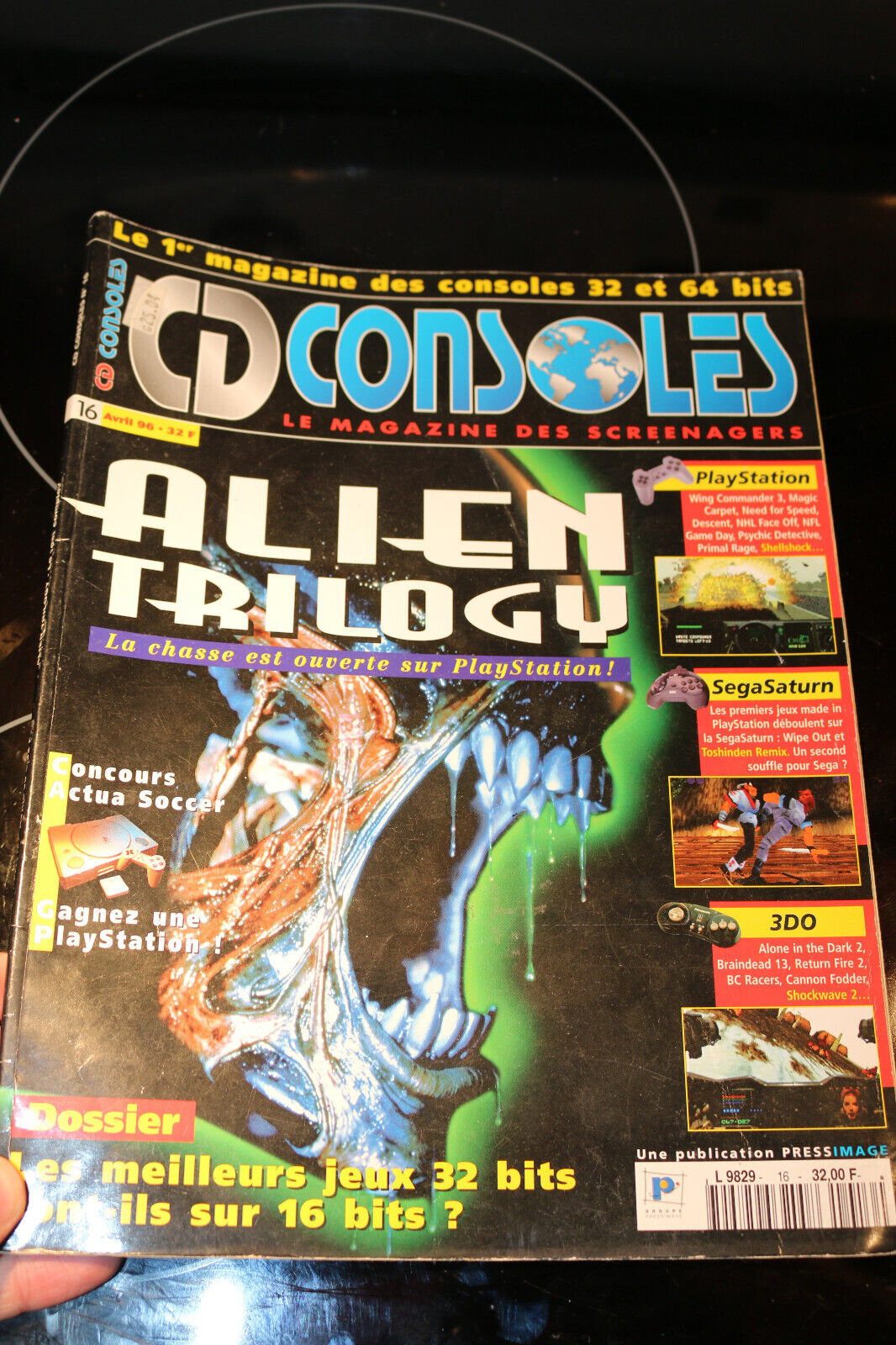 Cd Consoles Alien Trilogy Magazine Playstation Screenagers Francais