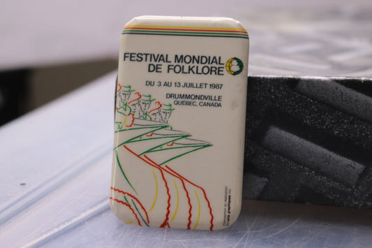 Vintage Macaron Pinback Québec Buttom Festival Mondial Folklore 1987 Drummondvil