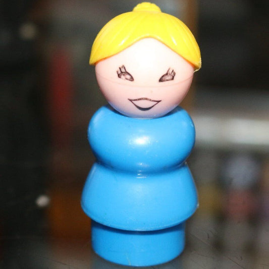Vintage Fisher Price Little People Figure Mom Blonde Hair Pony Tail Plastic