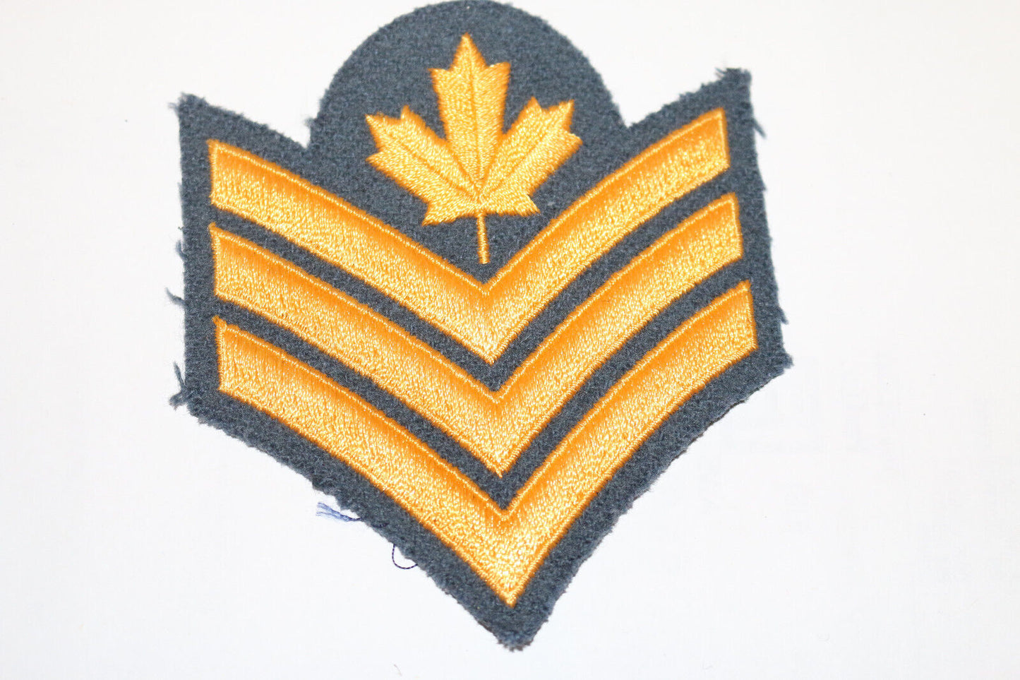 Canadian Military Patches Army Combat Sergeant Canadian Insignia Gold-On/Sew #1