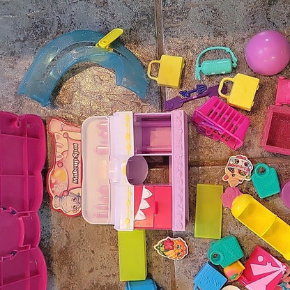 Huge Lot Of Toys Shopkins Accessories Play Set Figures House Eraser Mini-Bags