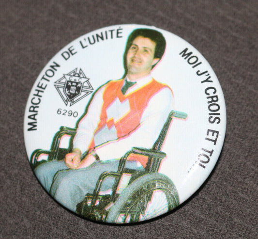 Marcheton De L'Unité Moi J'Y Crois Et Toi Québec Buttons Pin Back Macaron