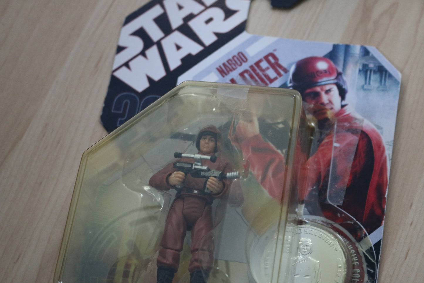 New Star Wars 30Th Anniversary Naboo Soldier Action Figure #52 W Silver Coin