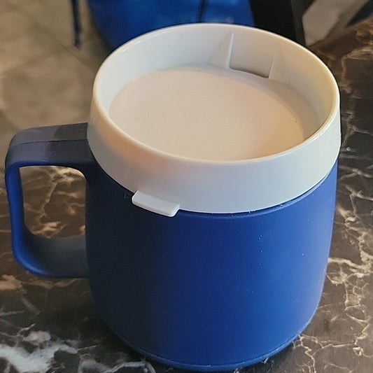 Thermos Plastic Hot Mug Cup Vintage Lid Bastesville Ms.38606