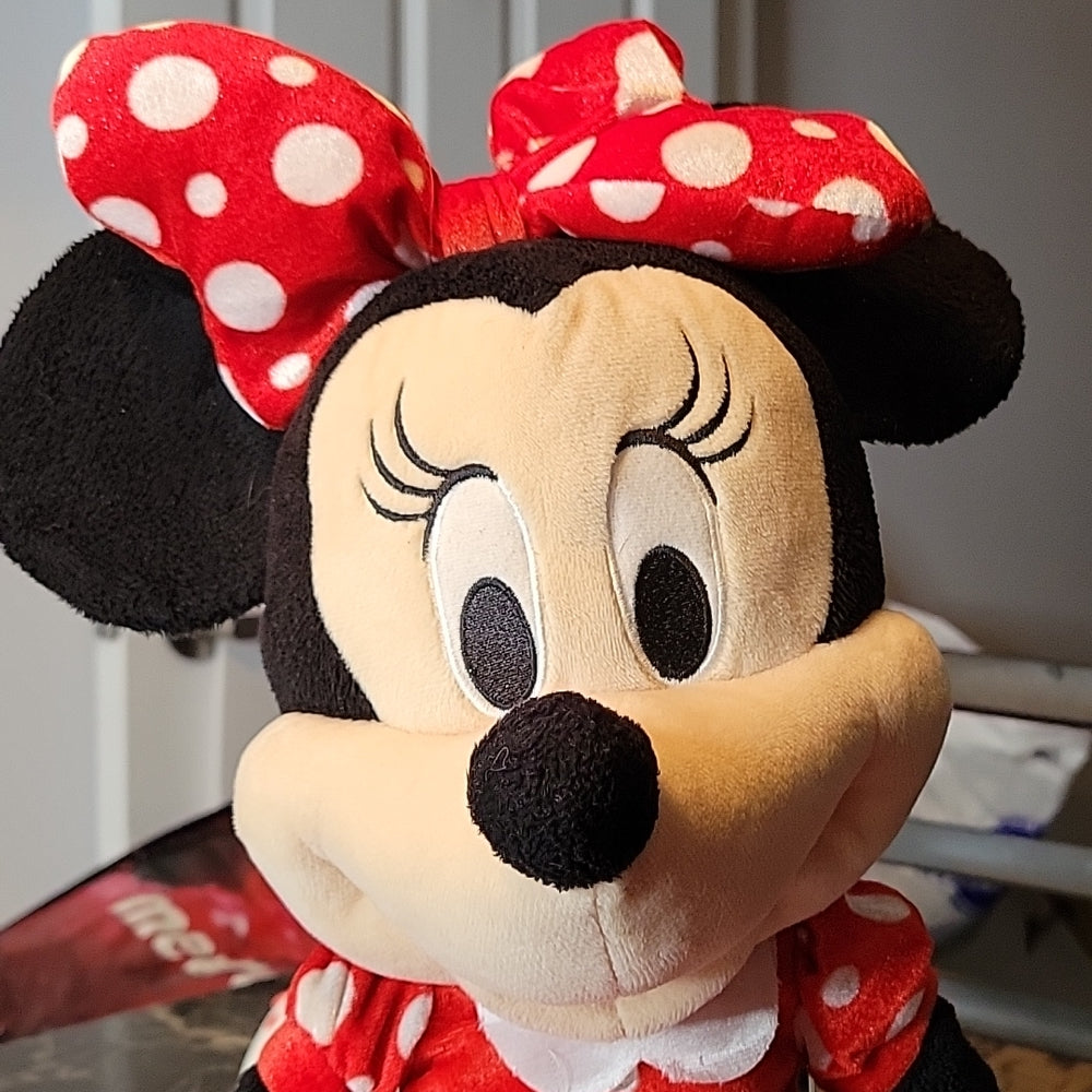 Red minnie mouse plush deals