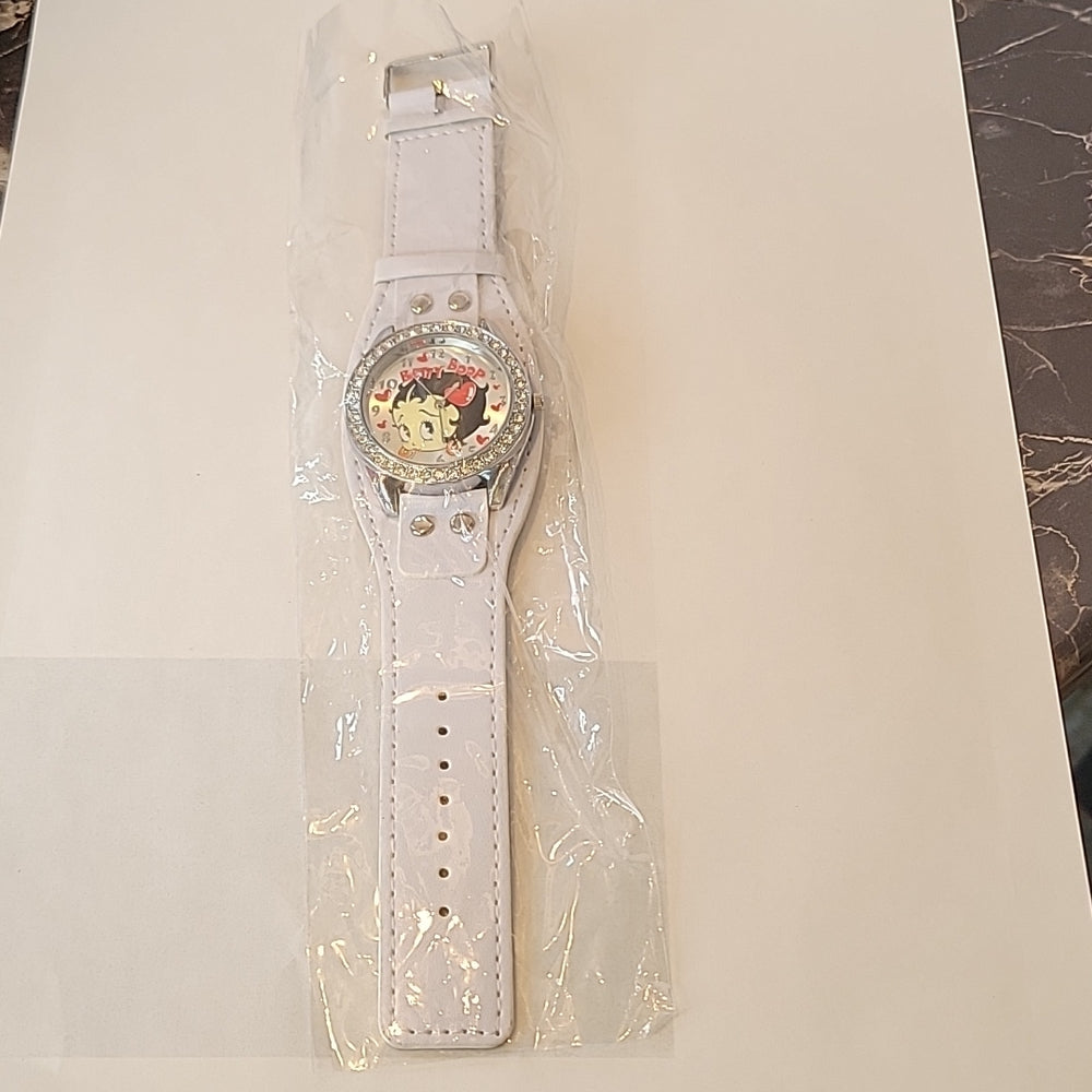 King Betty Boop W/ Diamond Color Style Stones Watch White Leather Women Like New