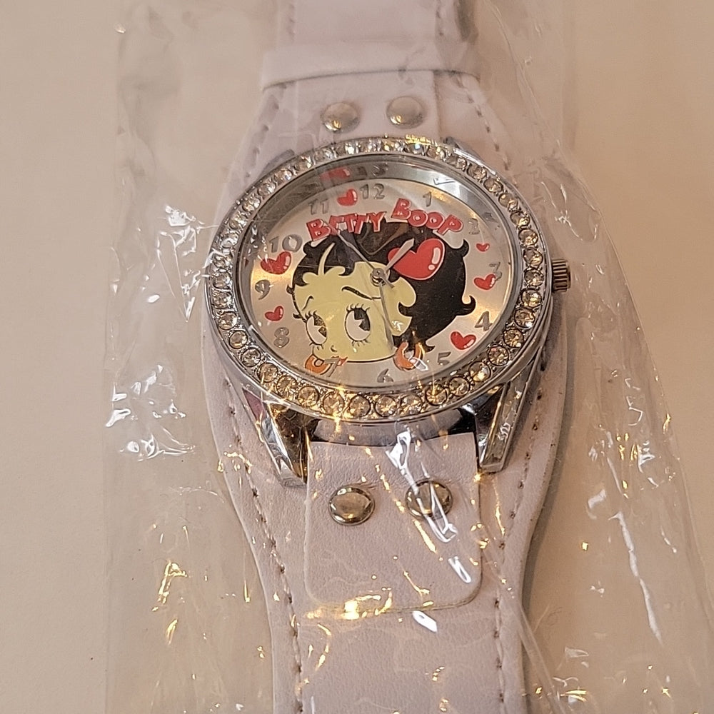 King Betty Boop W/ Diamond Color Style Stones Watch White Leather Women Like New