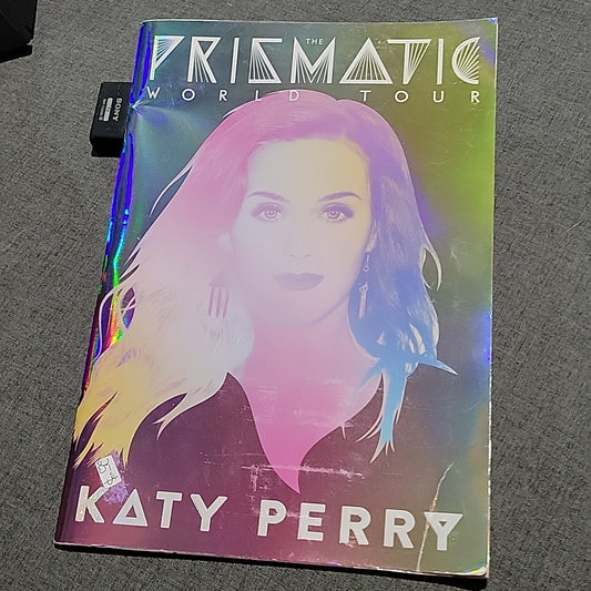 The Prismatic World Tour Katy Perry Book/Magazine Sylver Cover Rare