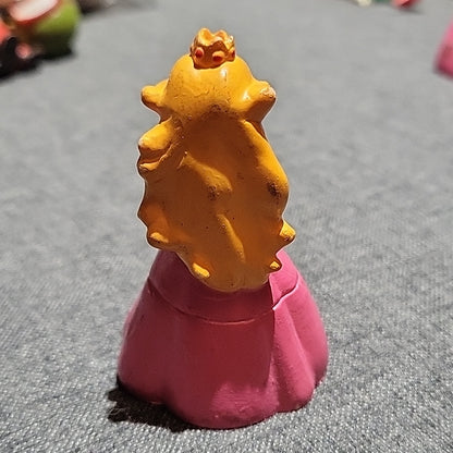 Princess Peach 2.5 Inch Tall Applause Figure Nintendo Super Mario 1989