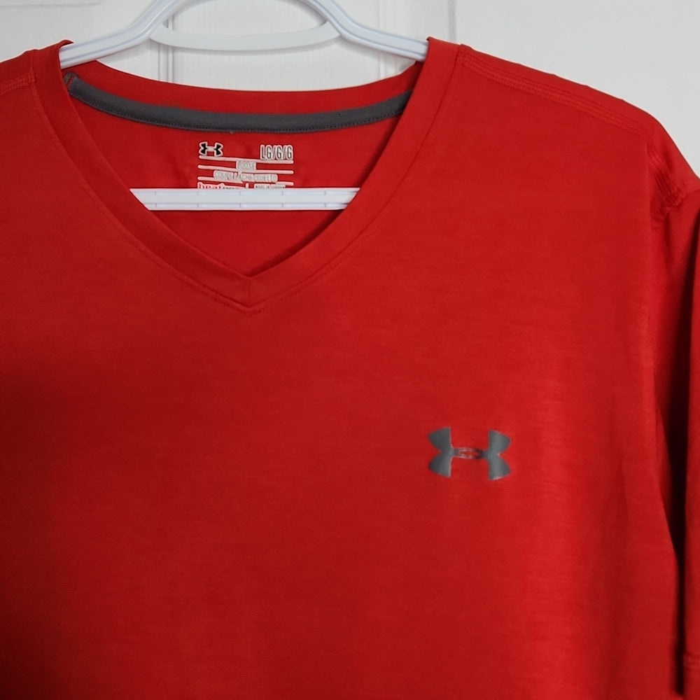 Under Armour Heatgear Red With Grey Logo Vneck T Shirt Large