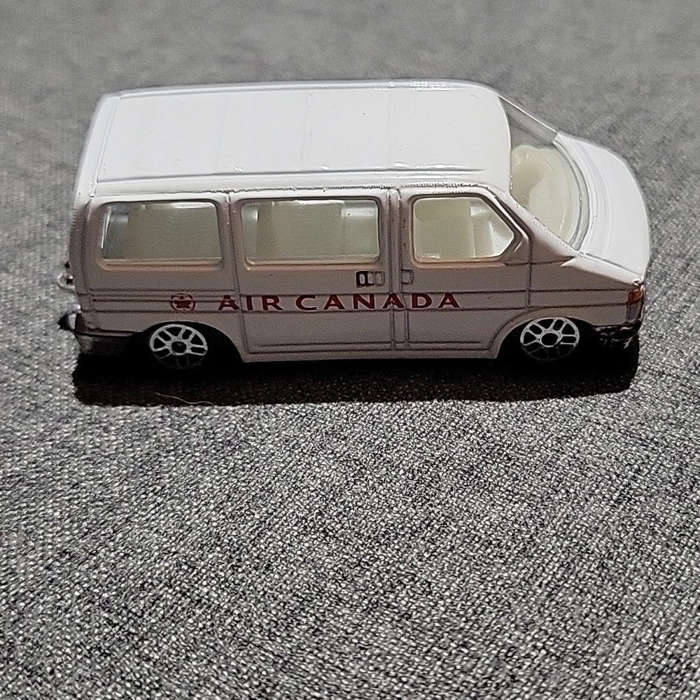 Air Canada Die-Cast Mailing Van 1:64 Toy Car For Kids Or Collectible Airplaineco