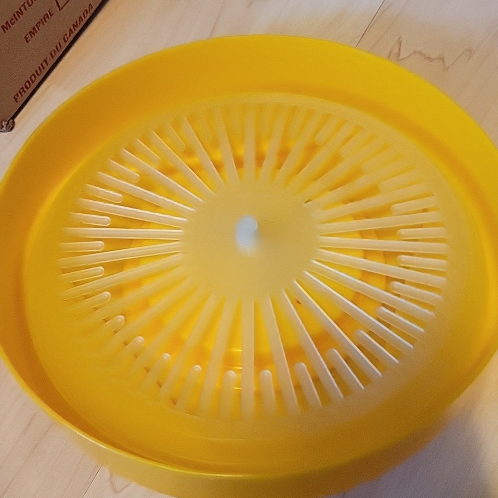 Triumph Brevet Salad Spinner / Dryer - Yellow- Made In France Mid-Century Mcm