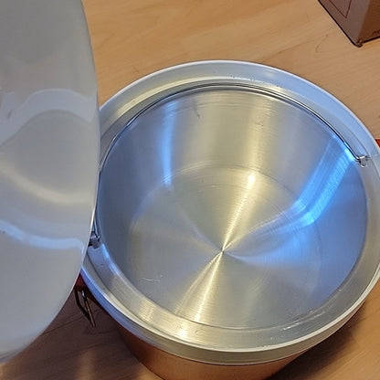 Vintage Therm-O-Ware Serving Bowl With Lid& Aluminium Pot Avec Couvercle