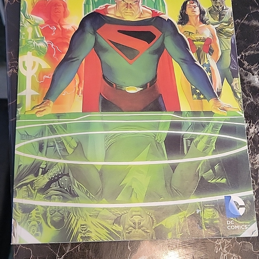 Kingdom Come Dc Comics Book [Newedition] {2008, Trade Paperback} Superman Storie