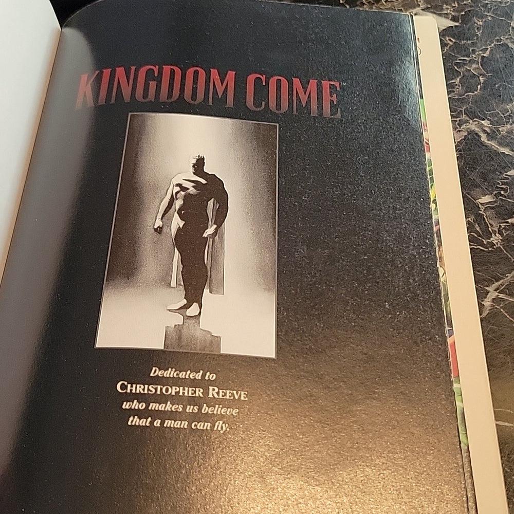 Kingdom Come Dc Comics Book [Newedition] {2008, Trade Paperback} Superman Storie