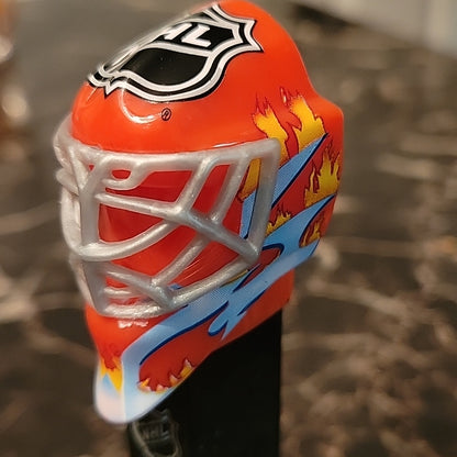 Limited Edition Canadian Nhl Fire & Ice Hockey Helmet Pez Candy Dispenser Toy