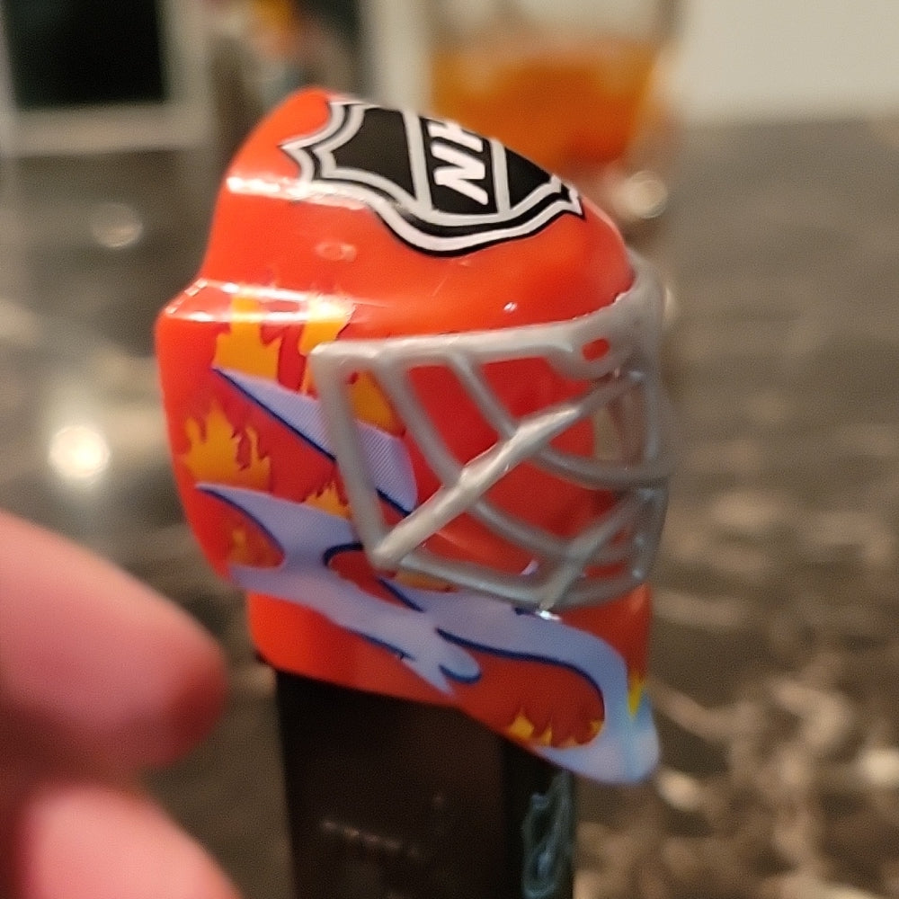 Limited Edition Canadian Nhl Fire & Ice Hockey Helmet Pez Candy Dispenser Toy