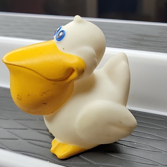 2006 Munchkin Bath Pelican Toy