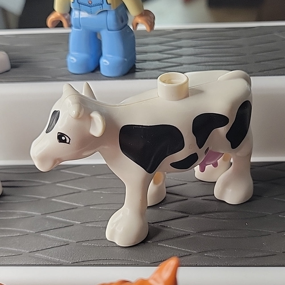 Lego cow 2024