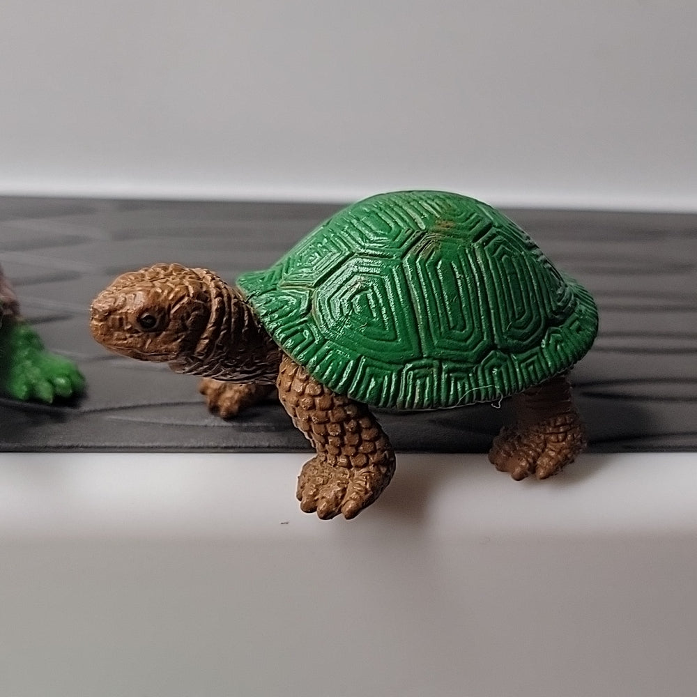 Safari Ltd Mini Figures Lot 3 Turtles Sawback Box Green Sea Turtle Toys