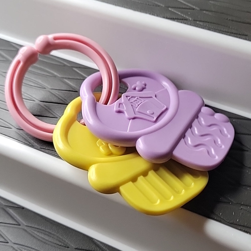 2 Keys On Keychain Toys For Baby House And Car Drawing Design