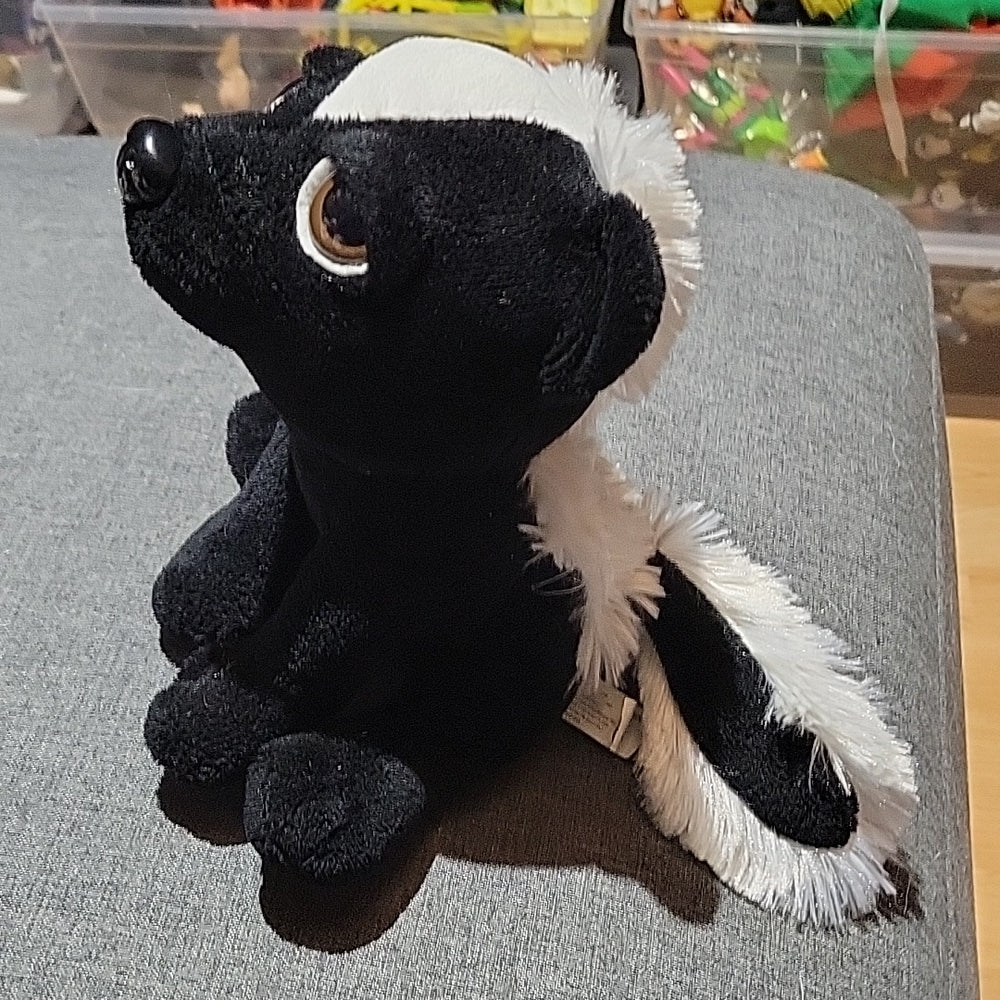 Skunk on sale stuffed animal