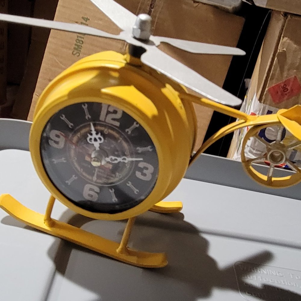 Hot Selling Helicopter Shape Table Clock For Home Decor