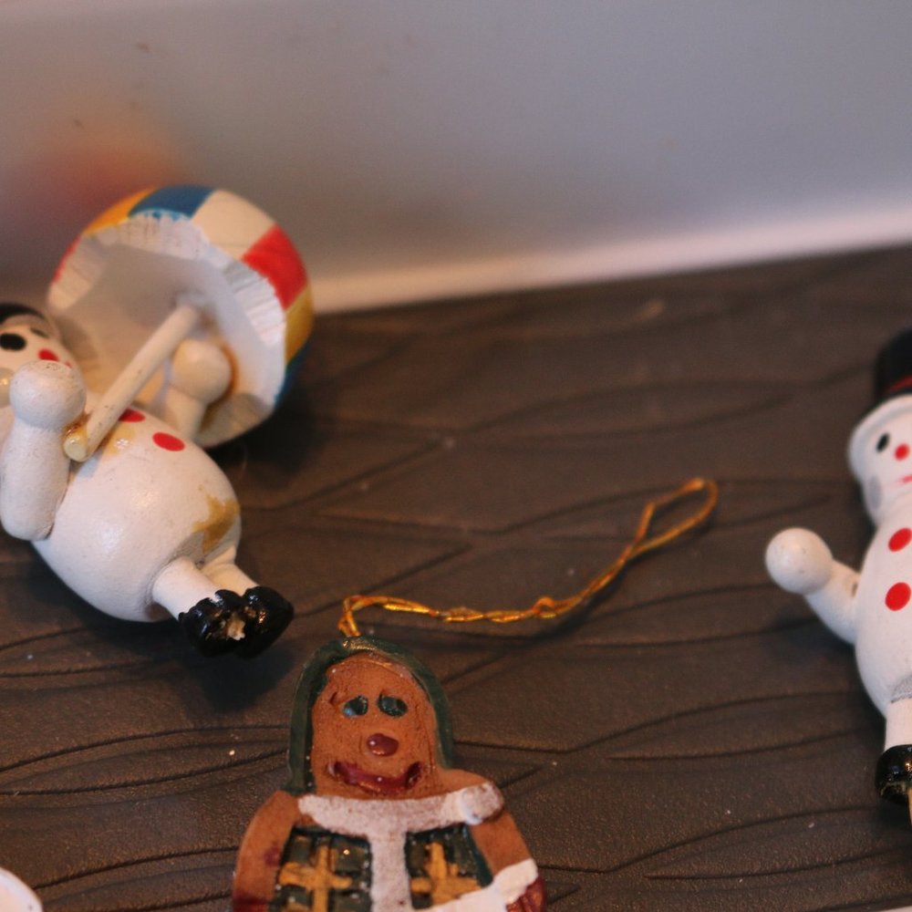 Vintage Handpainted Wooden Snowman Figures Lot Christmas Figurines / Ornaments