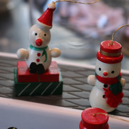 Vintage Handpainted Wooden Snowman Figures Lot Christmas Figurines / Ornaments