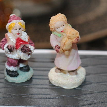 Large Pieces Christmas Village Figurine Lot People Accessories Figures Lot #4