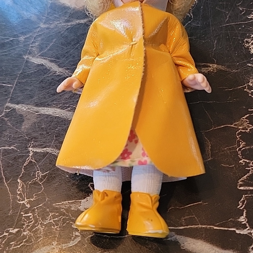 Madame Alexander Hannah Pepper Doll It’S Raining Mcdonald'S Happy Meal Toy