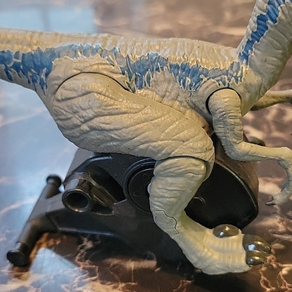 Jurassic World Fallen Kingdom Mattel Velociraptor Blue Rip-Run Dinos No Rip Cord