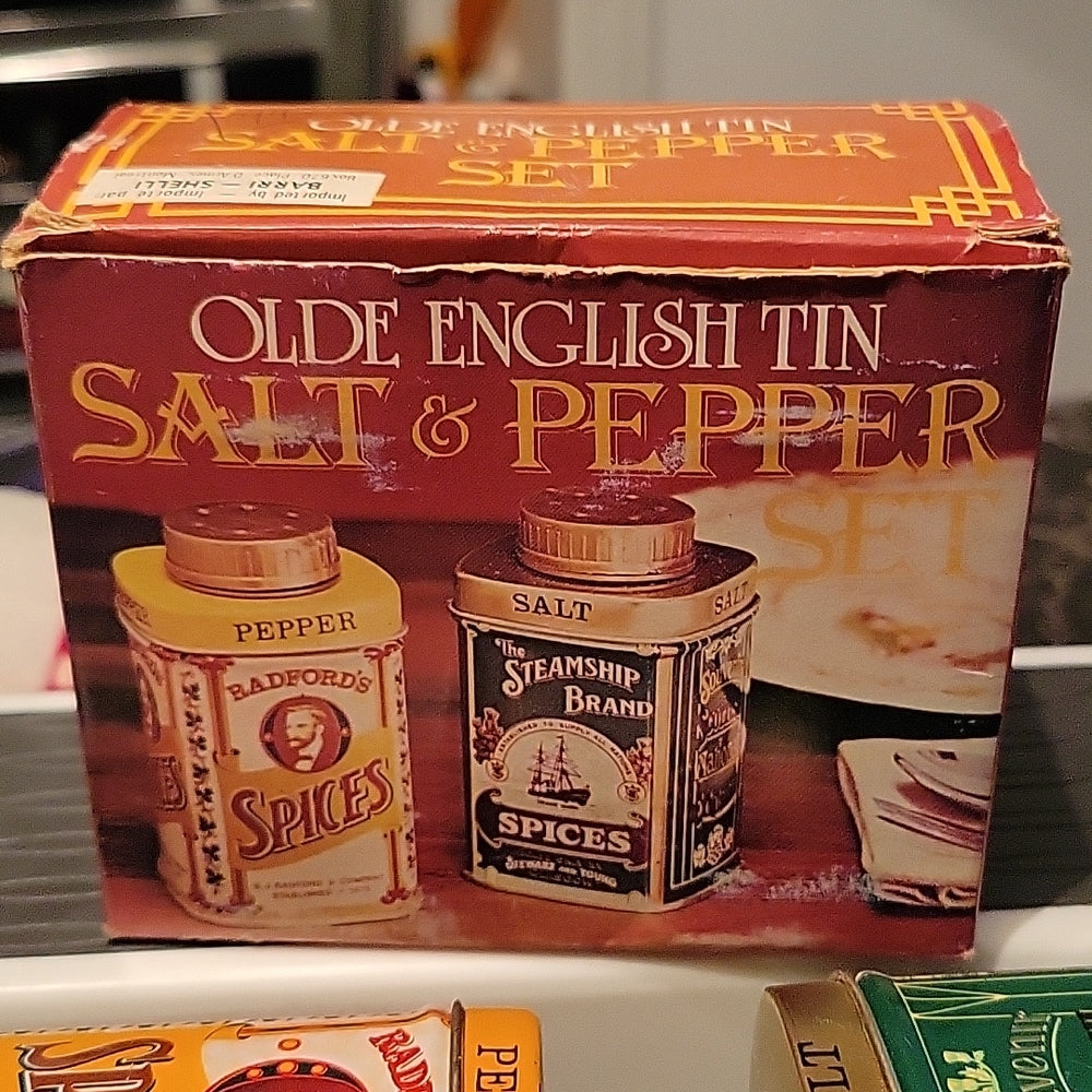 Vintage Olde English Tin Salt And Pepper Shaker Set With Original Box 3.5" X 2"