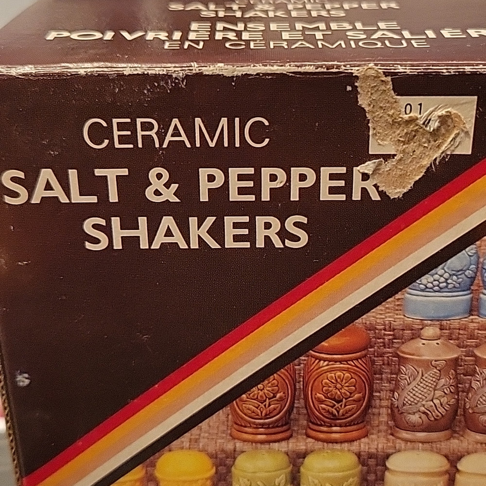 Vintage Retro Salt & Pepper Shakers Made In Japan Brown Ceramic W/ Flowers Box