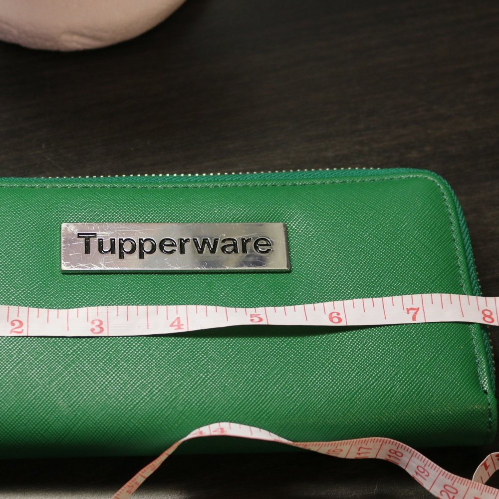 Tupperware Logo Transparent PNG - 660x660 - Free Download on NicePNG