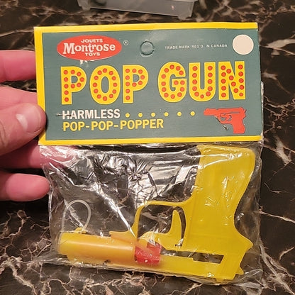 Montrose Toys Pop Gun Harmless No.8-359 Pop-Pop-Popper British Crown Sealed Bag