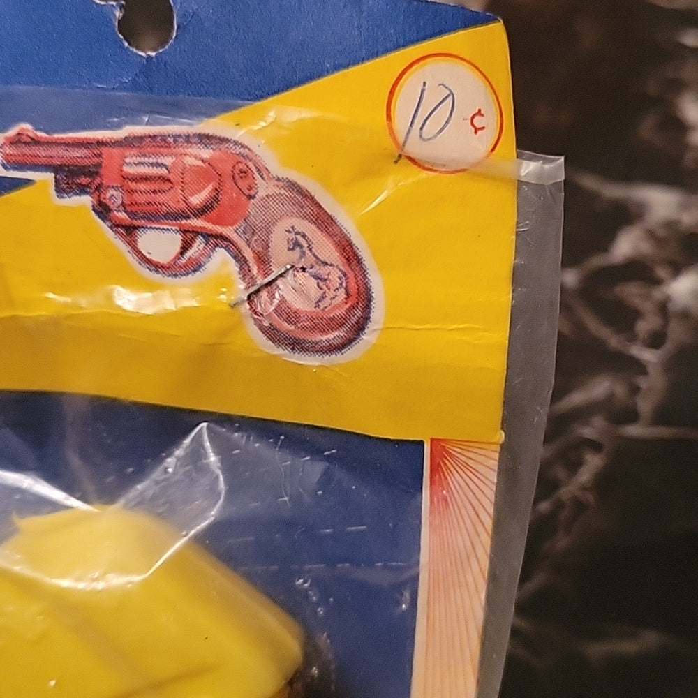 1960'S Long Range Water Pistol Toy Yellowgun Vintage Rare Sealed On Card 0.10