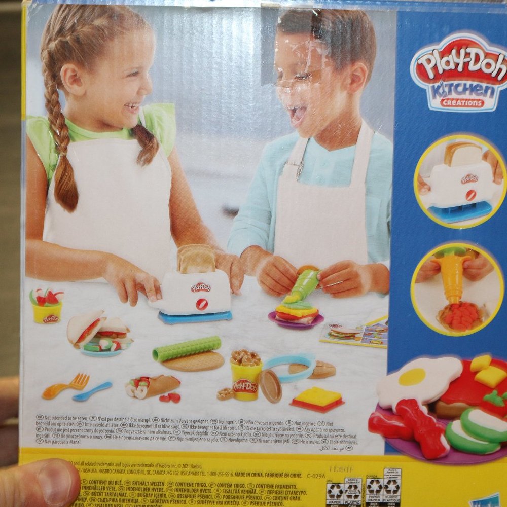 Play doh hot sale kitchen toaster