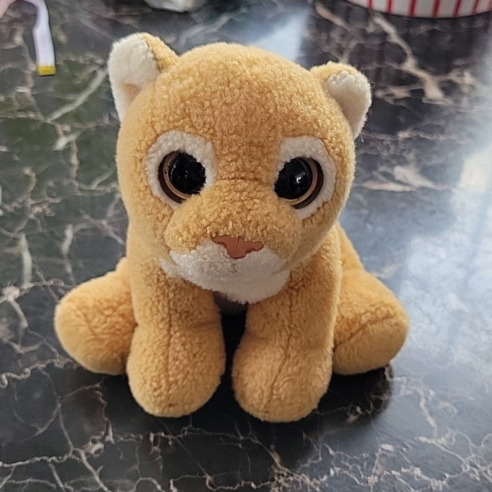 The Wildz Collection Ty Beanie Boo Savannah 2012. Lion Cub Plushie Rare