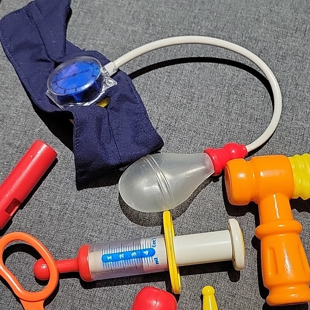 Vintage Play Doctor Set Medical Medecine Toys Collectible For Kids
