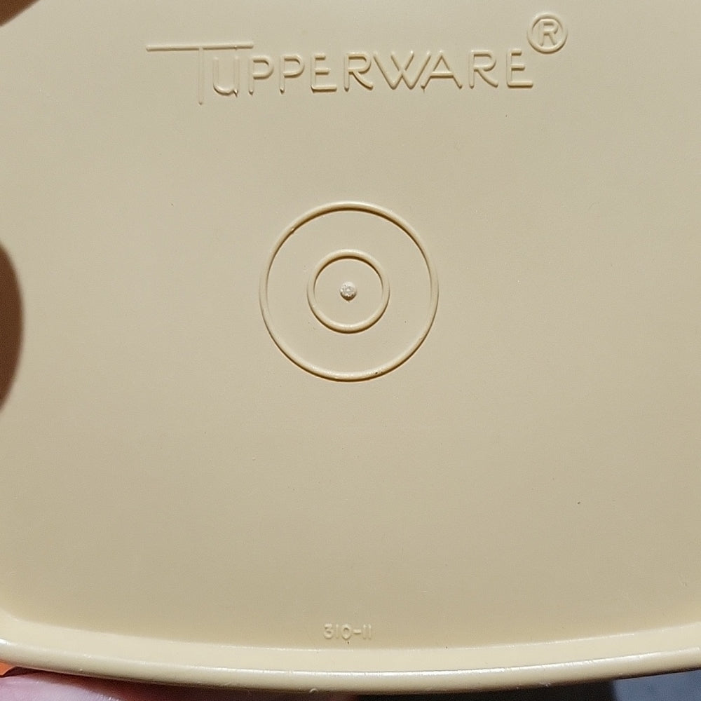 Vintage Tupperware Seal N Serve Bowls #1206 And Lids 886-10 And More