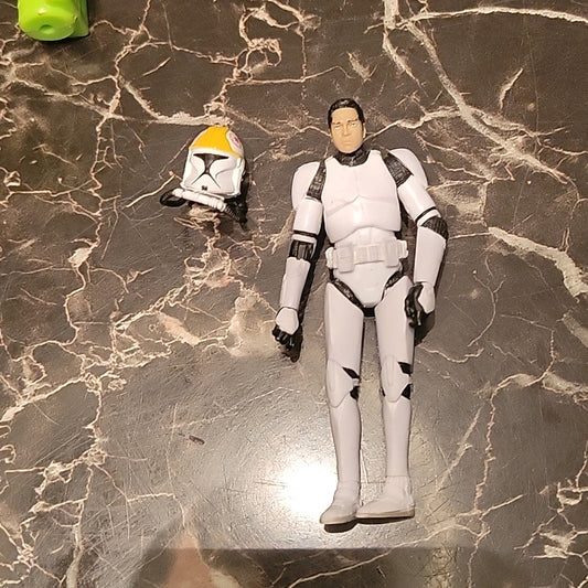 Star Wars Clone Trooper Pilot 3.75"  Figure 2011 Black Series Removing Helmet