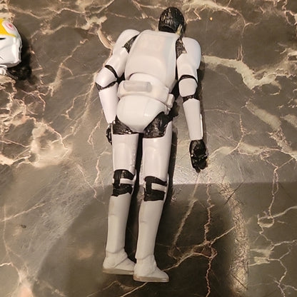 Star Wars Clone Trooper Pilot 3.75"  Figure 2011 Black Series Removing Helmet