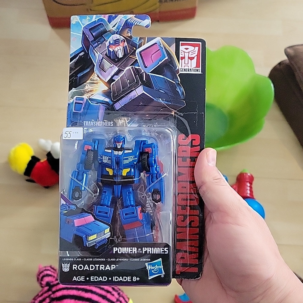 Transformers Power Of The Primes Roadtrap Figure Set – Omniphustoys