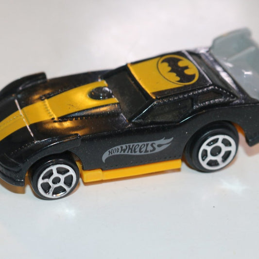 2016 Mcdonald'S Hot Wheels Dc Comics Batman Batmobile Black Pull Back Car