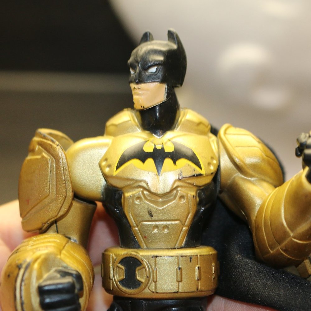 Mattel Batman Power Attack Turbo Punch Action Figure Gold Batman