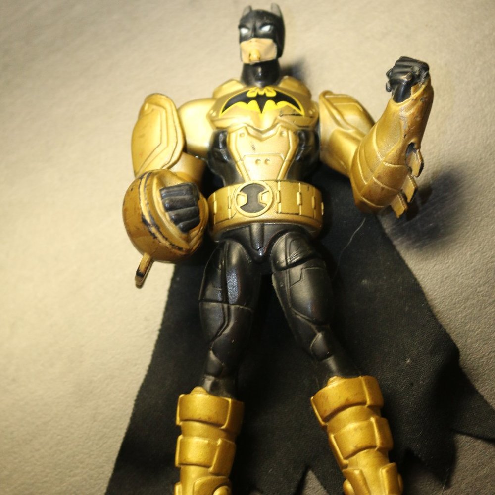 Mattel Batman Power Attack Turbo Punch Action Figure Gold Batman