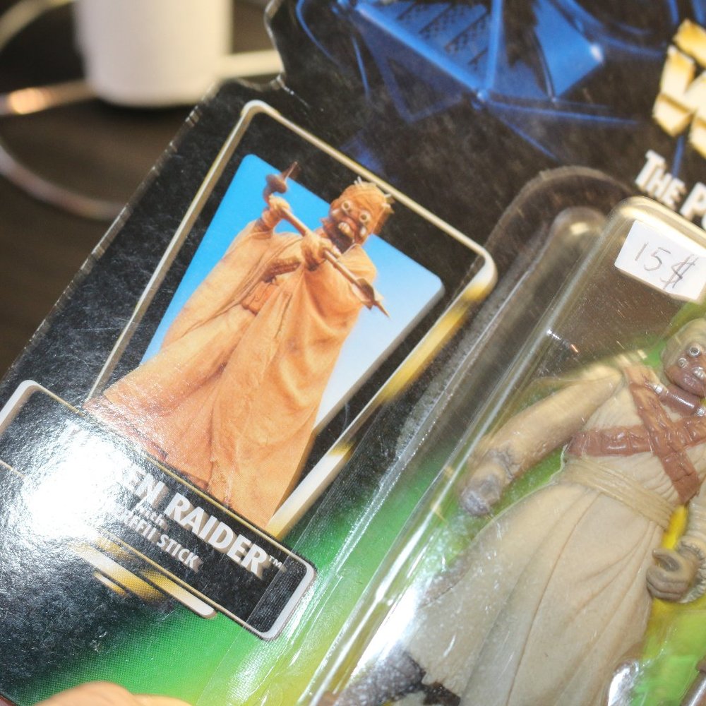 Carded Kenner Star Wars The Power Of The Force Tusken Raider Action Figure 3.75